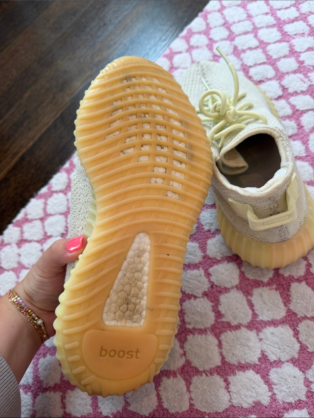 Yeezy Boost - Picture 3 of 4